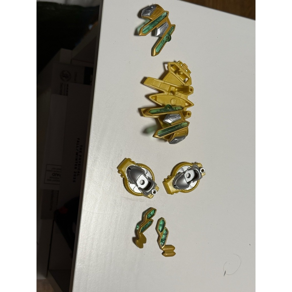 Power Rangers Time Force Green Battle Warrior "Winged Battle Gem Armor" Parts